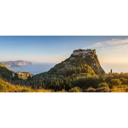 Pelagos Vilă *